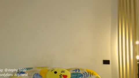 stephany online show from February 2026 07:05:02 AM