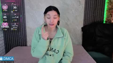 Stepha online show from November 2025 11:12:02 AM