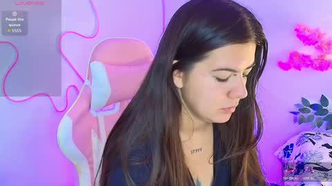 Emma online show from May 2026 03:02:02 AM