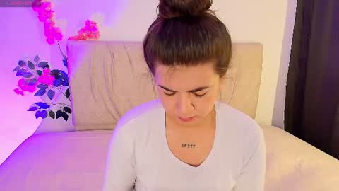 Emma online show from June 2026 01:58:01 AM