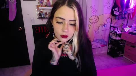 Snapshot of stephani_rousso chatting on May 2026 11:10:01 PM joha cosmo online show from May 2026 11:10:01 PM