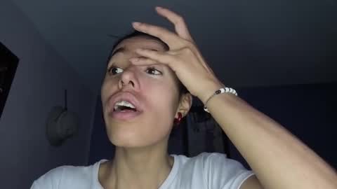 Stephania online show from March 2026 05:52:01 PM