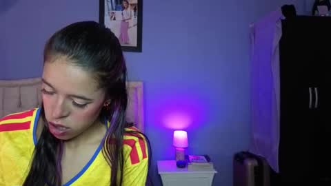 Stephania online show from March 2026 04:01:01 PM