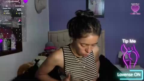 Snapshot of stephania_t chatting on July 2026 02:43:02 PM Stephania online show from July 2026 02:43:02 PM