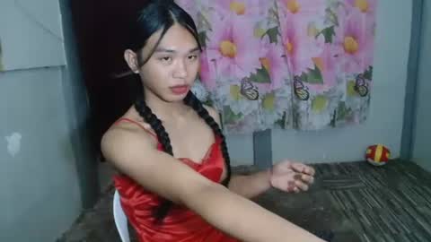 Snapshot of stephanie_zee chatting on June 2026 02:33:02 PM stephanie_zee online show from June 2026 02:33:02 PM
