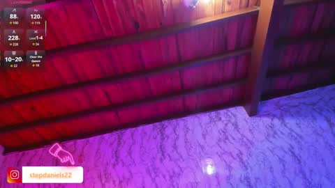 Stephanie online show from September 2025 10:47:01 PM