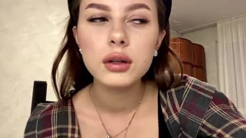 Snapshot of stephaniflicek chatting on March 2026 03:23:01 PM Stephani online show from March 2026 03:23:01 PM