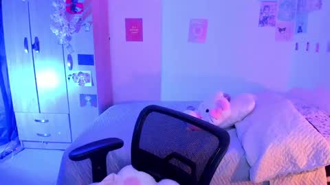 Snapshot of stephanifox chatting on February 2025 11:44:02 PM Stephanie online show from February 2025 11:44:02 PM