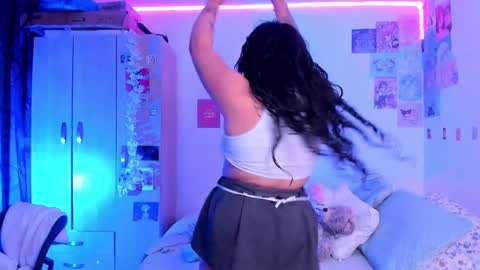 Snapshot of stephanifox chatting on March 2025 05:03:02 AM Stephanie online show from March 2025 05:03:02 AM