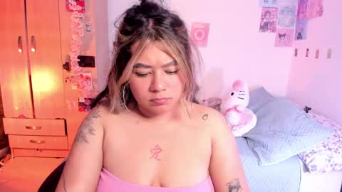 Snapshot of stephanifox chatting on March 2025 04:08:02 AM Stephanie online show from March 2025 04:08:02 AM