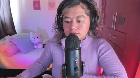 Snapshot of stephanifox chatting on September 2025 06:29:02 PM Stephanie online show from September 2025 06:29:02 PM