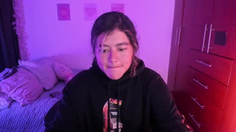 Snapshot of stephanifox chatting on October 2025 01:48:02 AM Stephanie online show from October 2025 01:48:02 AM