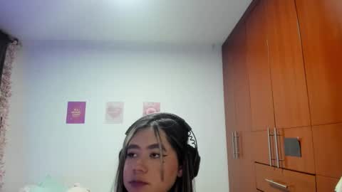 Snapshot of stephanifox chatting on October 2025 04:02:02 AM Stephanie online show from October 2025 04:02:02 AM