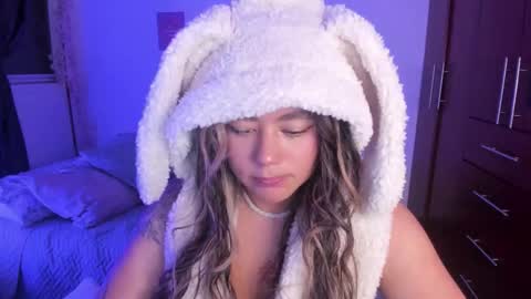 Snapshot of stephanifox chatting on October 2025 12:57:01 AM Stephanie online show from October 2025 12:57:01 AM