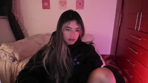 Snapshot of stephanifox chatting on November 2025 03:38:02 AM Stephanie online show from November 2025 03:38:02 AM