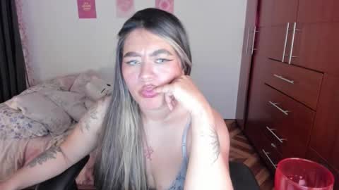 Snapshot of stephanifox chatting on November 2025 01:27:01 AM Stephanie online show from November 2025 01:27:01 AM