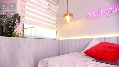 Snapshot of stephany__monroe chatting on February 2026 04:24:02 PM Stephany online show from February 2026 04:24:02 PM