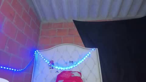 Anny online show from October 2025 11:43:01 PM