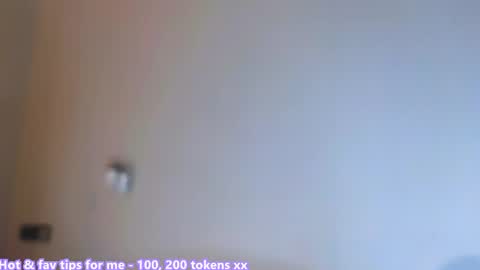 Snapshot of stephany_luxe chatting on April 2026 03:48:02 AM Stephany online show from April 2026 03:48:02 AM