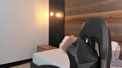 S T E P H A N Y A online show from November 2025 07:12:01 PM