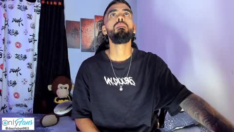 Snapshot of stephenbrown_ chatting on January 2025 03:02:02 AM ................ online show from January 2025 03:02:02 AM