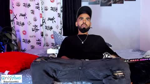 Snapshot of stephenbrown_ chatting on January 2025 04:25:02 AM ................ online show from January 2025 04:25:02 AM