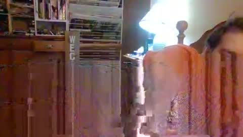 Ian23602 online show from December 2025 10:57:01 AM