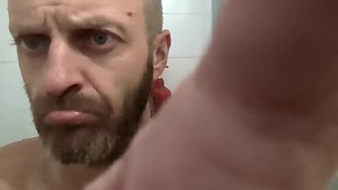 Snapshot of sterng123 chatting on January 2025 05:42:02 AM sterng123 online show from January 2025 05:42:02 AM