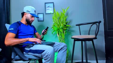 Steve  online show from October 2025 12:05:02 PM