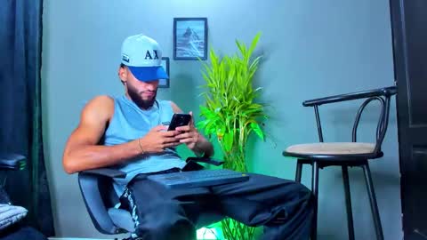 Steve  online show from November 2025 02:06:01 PM