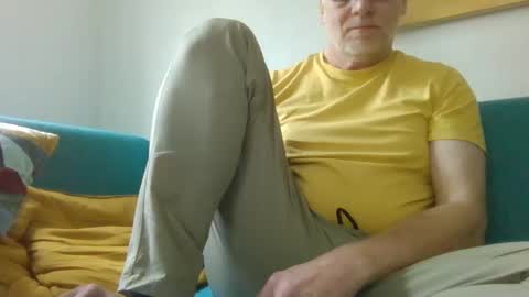 Snapshot of stevessky chatting on February 2025 11:58:01 AM stevessky online show from February 2025 11:58:01 AM