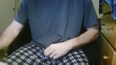 Snapshot of stevo69697 chatting on December 2024 03:25:02 AM Chillguy online show from December 2024 03:25:02 AM