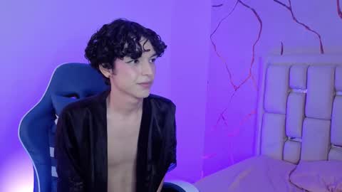 Sthepano  online show from March 2026 05:55:01 AM