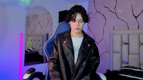 Snapshot of sthepanodimonaco chatting on May 2026 03:46:01 AM Sthepano online show from May 2026 03:46:01 AM