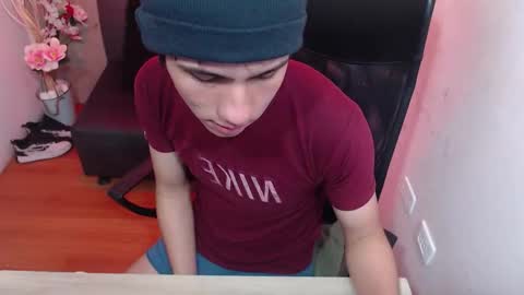 Snapshot of stich_23 chatting on February 2026 01:59:01 PM Stich online show from February 2026 01:59:01 PM