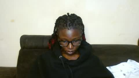 sticklavah online show from December 2025 04:47:02 PM