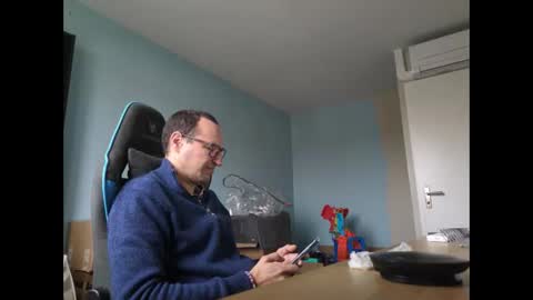 stickolive1 online show from October 2025 08:25:01 AM