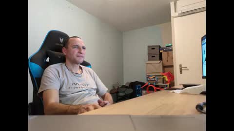 stickolive1 online show from January 2026 11:32:02 PM