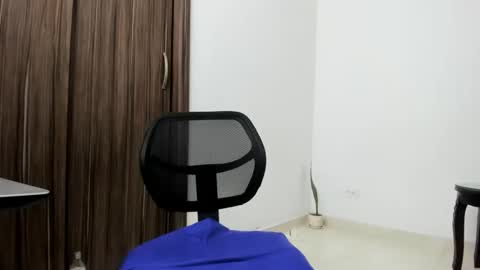 stiven_trainer online show from May 2026 03:44:02 AM