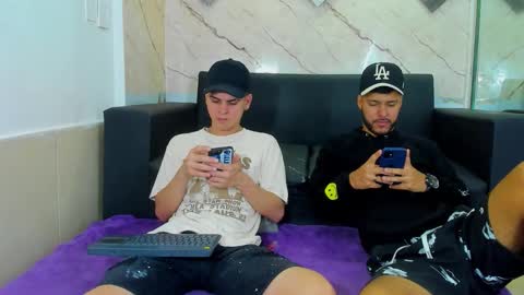 friends online show from March 2026 05:02:02 AM