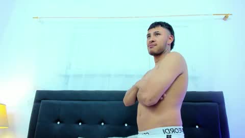 StivennCardona online show from March 2026 06:34:02 PM