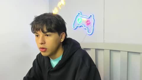 Stiwen online show from September 2025 01:38:02 PM