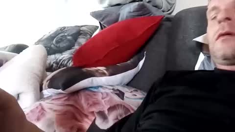 stjoni100 online show from April 2026 04:39:01 PM