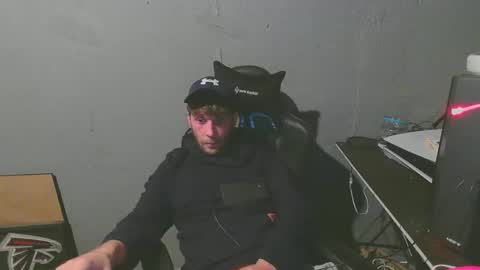 stonedpanda77 online show from January 2025 03:40:01 AM