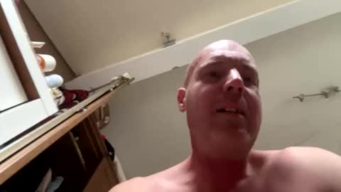 Stoodley22 online show from October 2025 03:07:02 PM