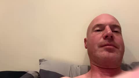 Stoodley22 online show from April 2026 07:04:01 PM