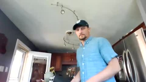 LifestyleMan313 online show from September 2025 06:24:01 PM