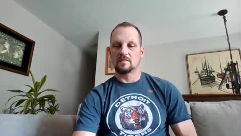 LifestyleMan313 online show from October 2025 06:28:01 PM