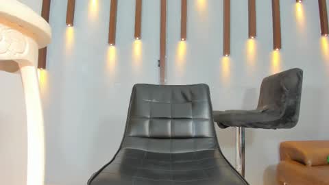 stormluna_22 online show from November 2025 01:38:01 AM