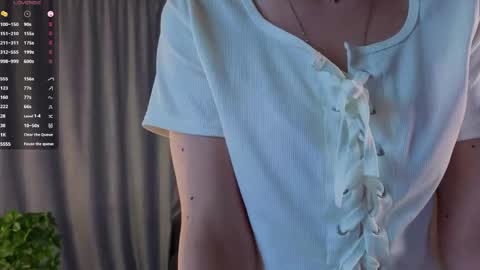 Luna online show from April 2026 01:17:02 PM